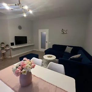https://central-gem-tirana.hotels-in-tirana.com